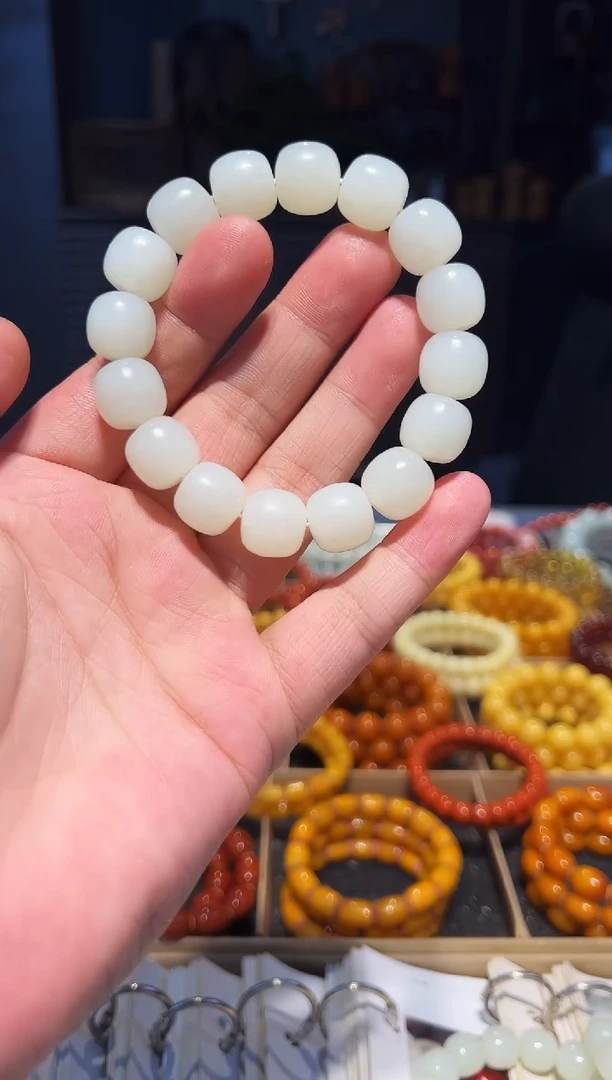 未镶嵌手串和田玉14+