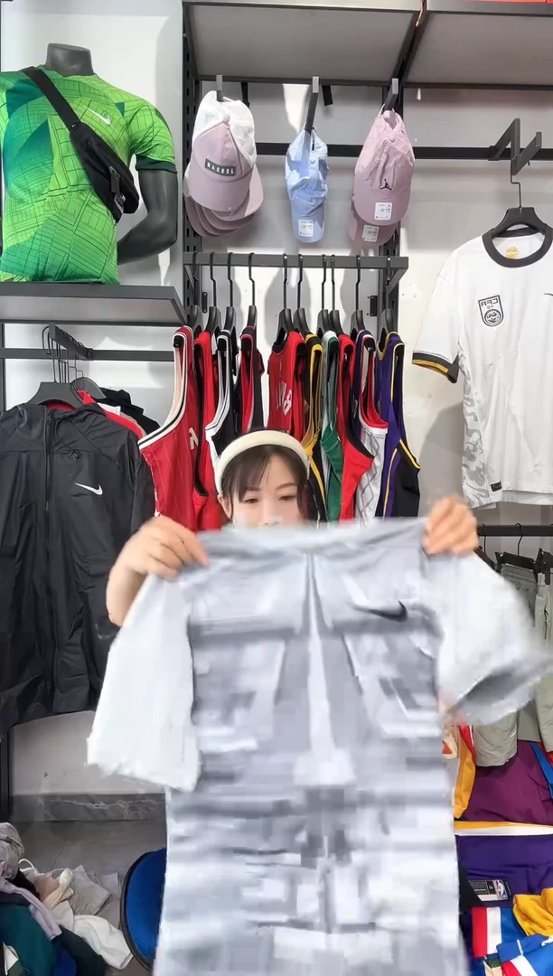 1177编码 耐克卫衣服饰过款为准 尺码XS