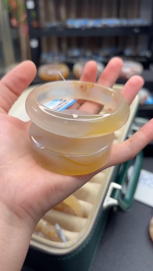 未镶嵌手镯石英质玉62(61圈赠送镯心)