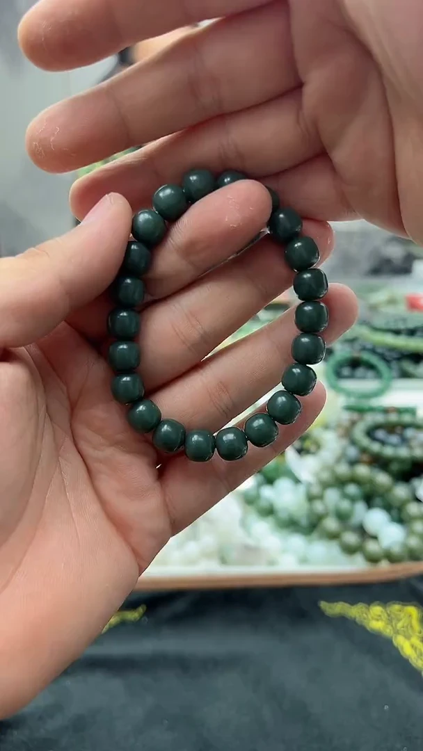 手串未镶嵌和田玉沙枣青10