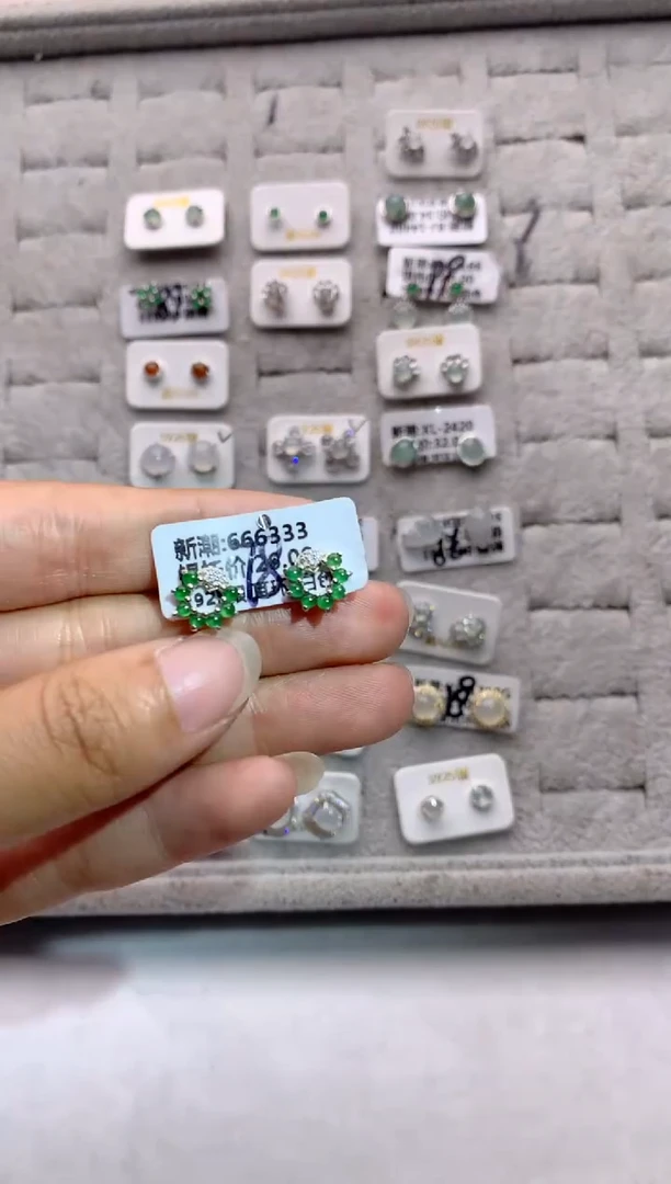 【闪购商品】翡翠耳饰银S925镶嵌1号