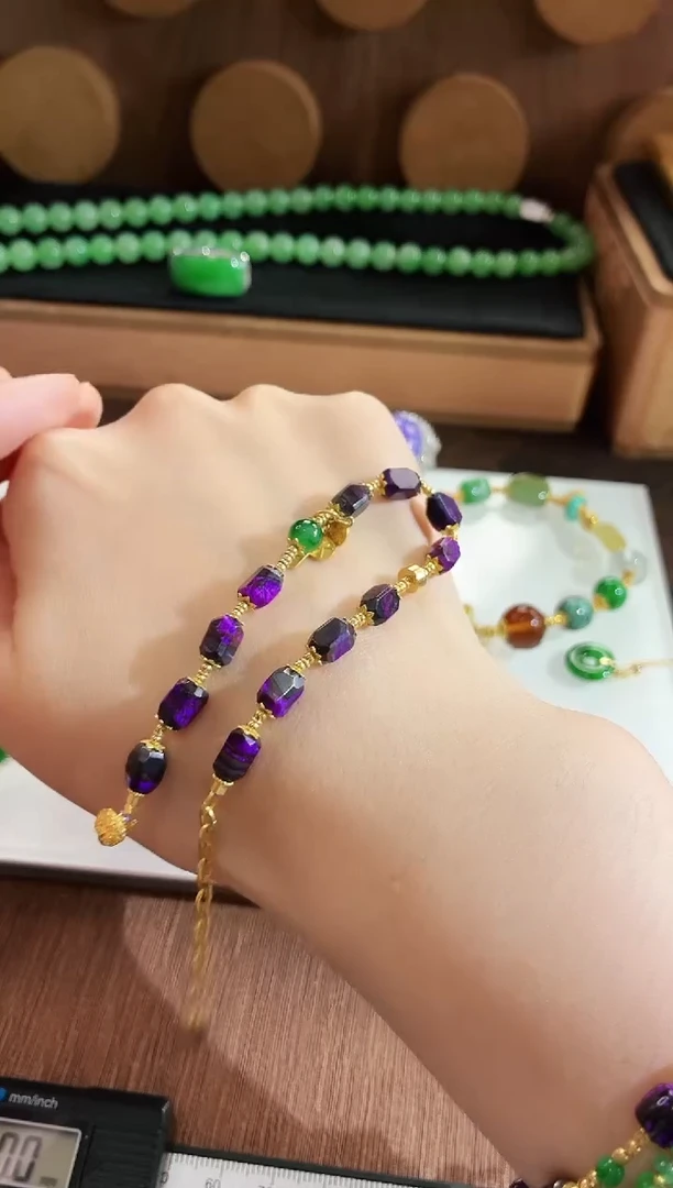 18K金镶嵌苏纪石（舒俱来）手饰手饰