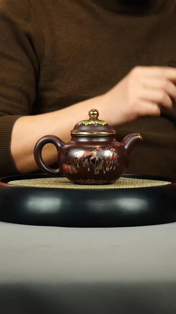 茶壶紫砂石红 掇球 珐琅彩 八骏图