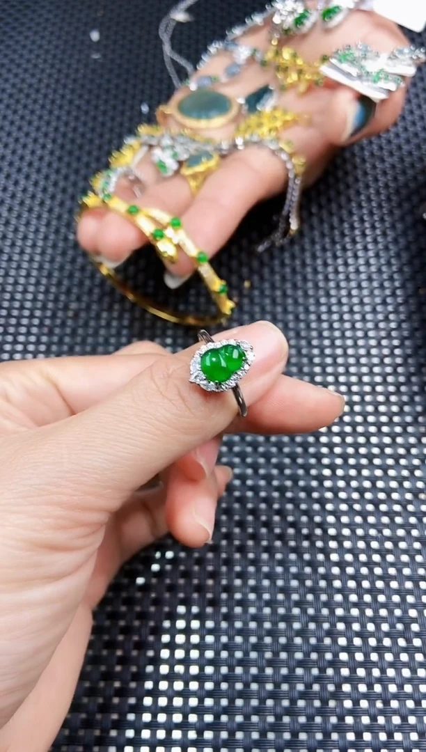 【闪购商品】翡翠戒指未镶嵌111111111