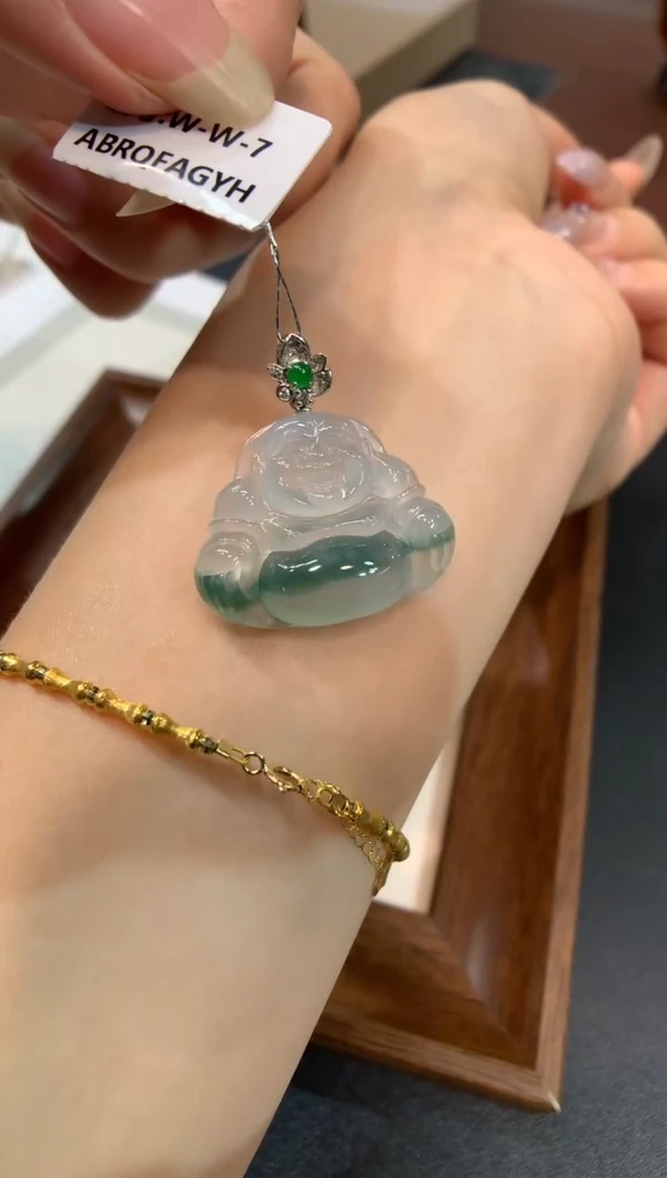 吊坠(不含链)18K金镶嵌翡翠佛公