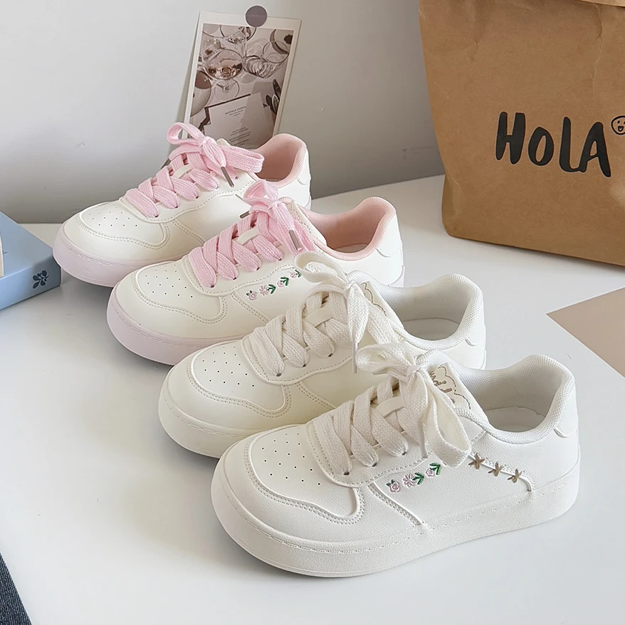 女生小白鞋子女2025秋季新款小众韩版百搭轻便透气休闲板鞋潮鞋女