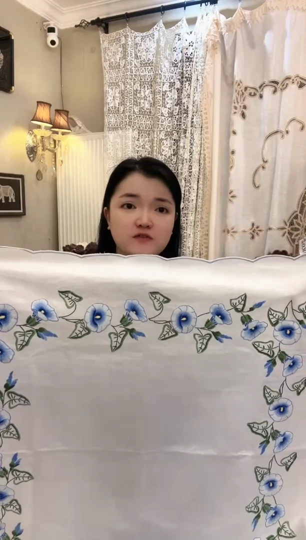 亚麻Z774白色麻质90cm方手工重工彩绣大喇叭花方桌布