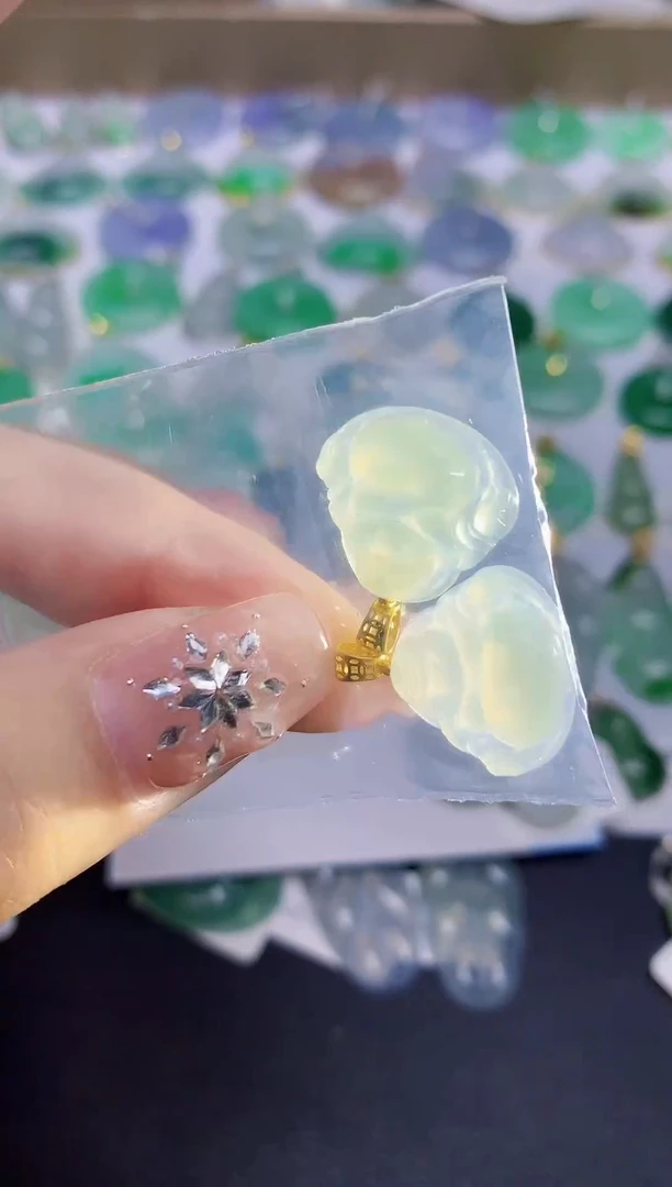 颈饰未镶嵌翡翠天然缅甸翡翠A货翡翠百元以上9元证书费自理