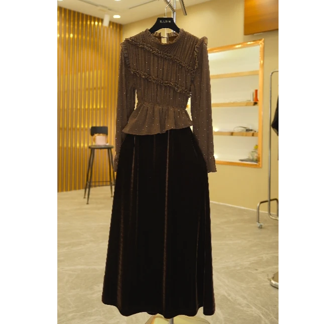 【依依专属】秋冬新款精致气质设计感满钻拼接丝绒连衣裙7047-1