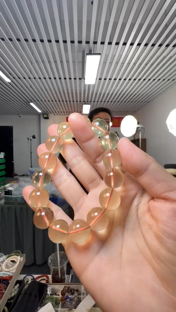 水晶手串未镶嵌约13.5-14mm柠檬晶圆珠单圈