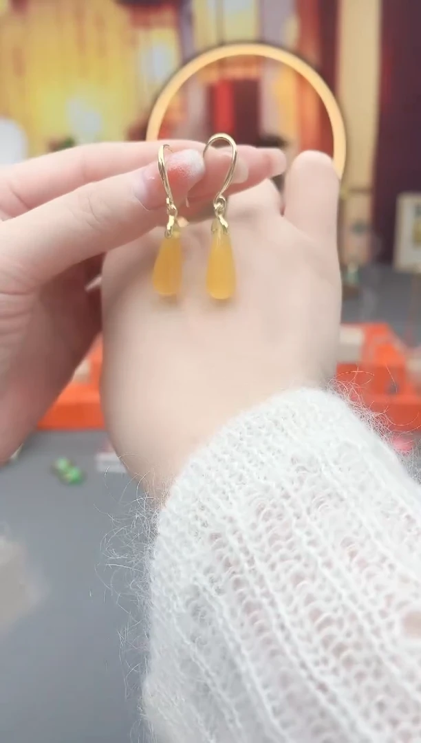 未镶嵌耳钉玛瑙/玉髓黄水滴耳饰
