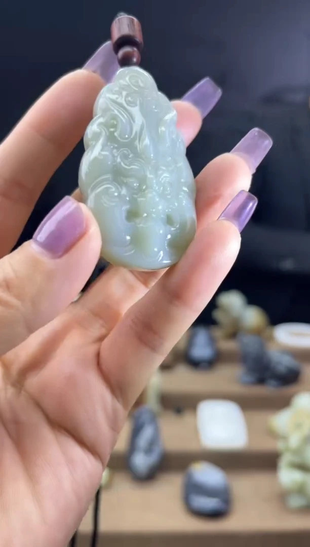 颈饰未镶嵌和田玉1
