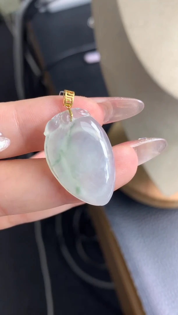 翡翠18K金镶嵌颈饰48小时鉴赏期