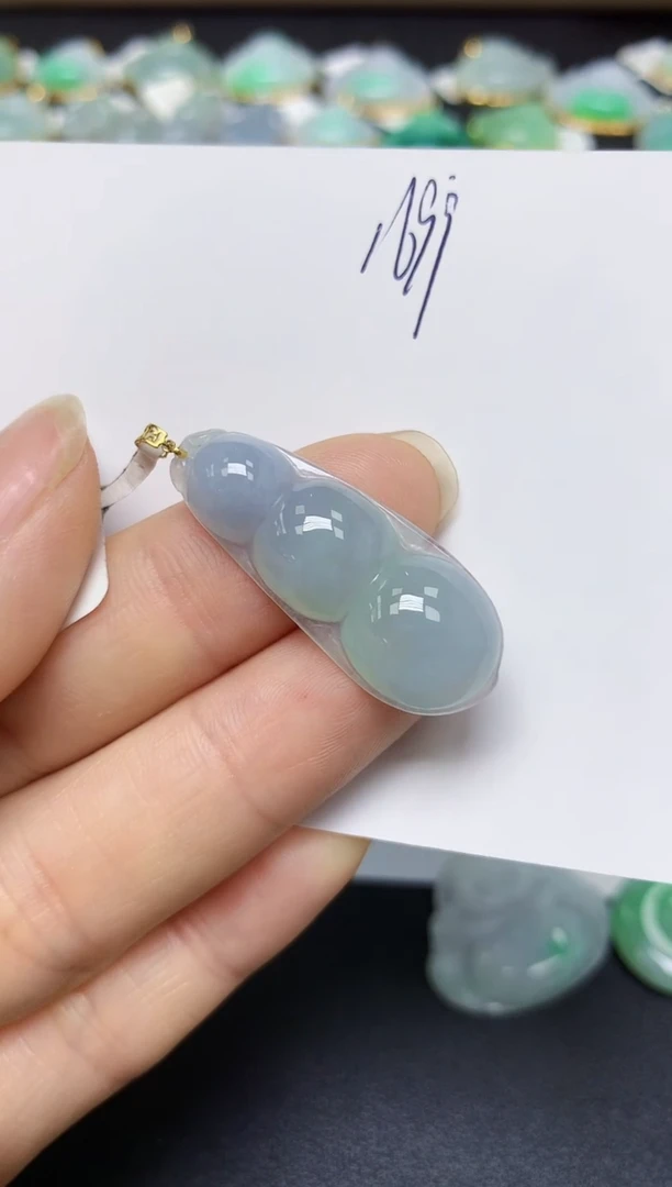 翡翠18K金镶嵌颈饰 天然翡翠A货