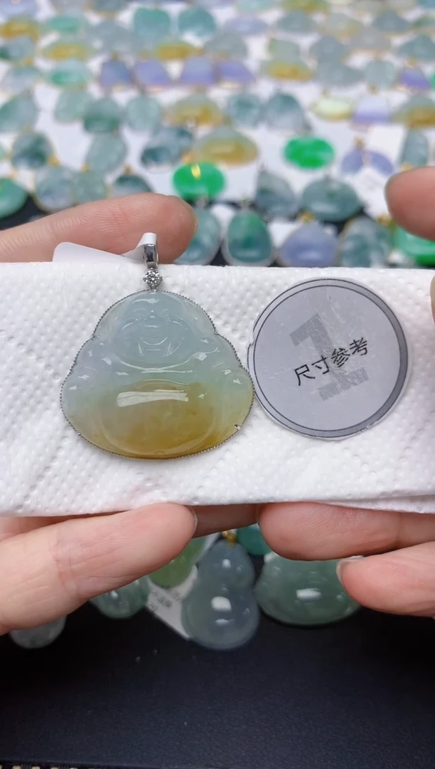 翡翠18K金镶嵌颈饰天然缅甸A货翡翠