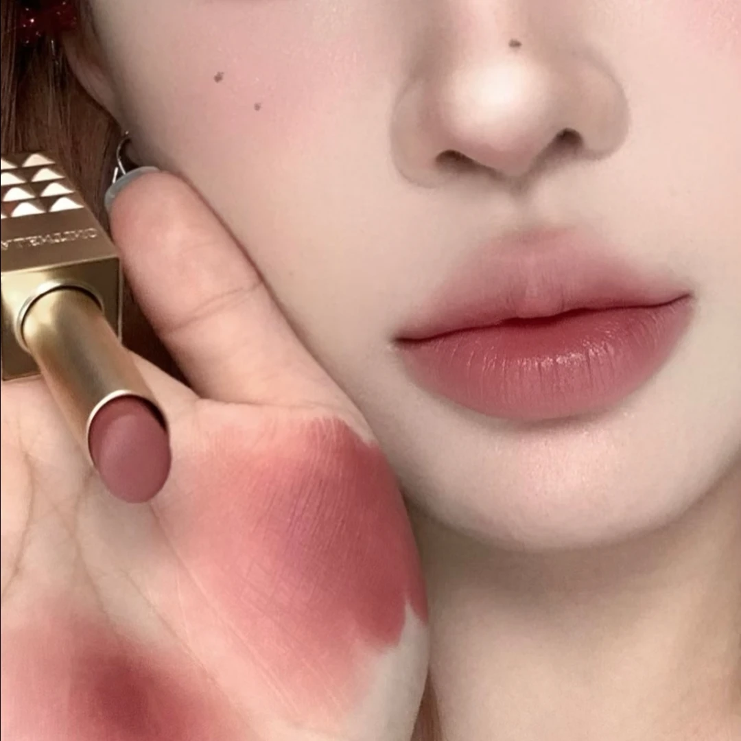 【菁菁专属】华伦天奴铆钉哑光口红 134R 1g