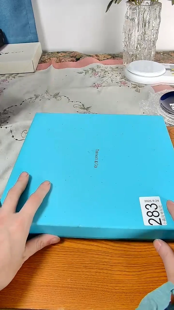 瓷片?**朝小淼海外陶瓷工艺品