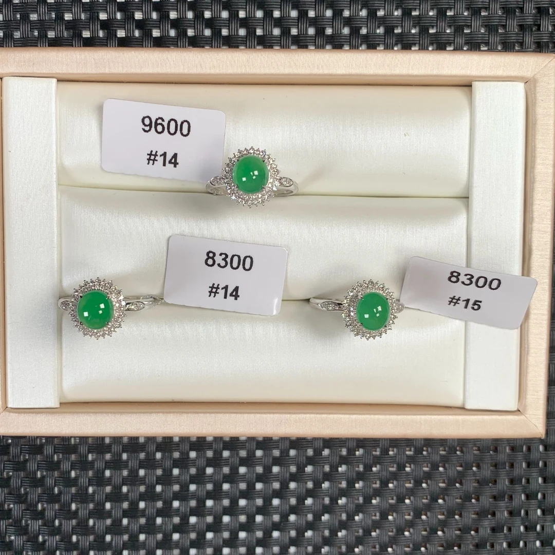 翡翠A货18K金镶嵌佛公多样性发货，发一件603