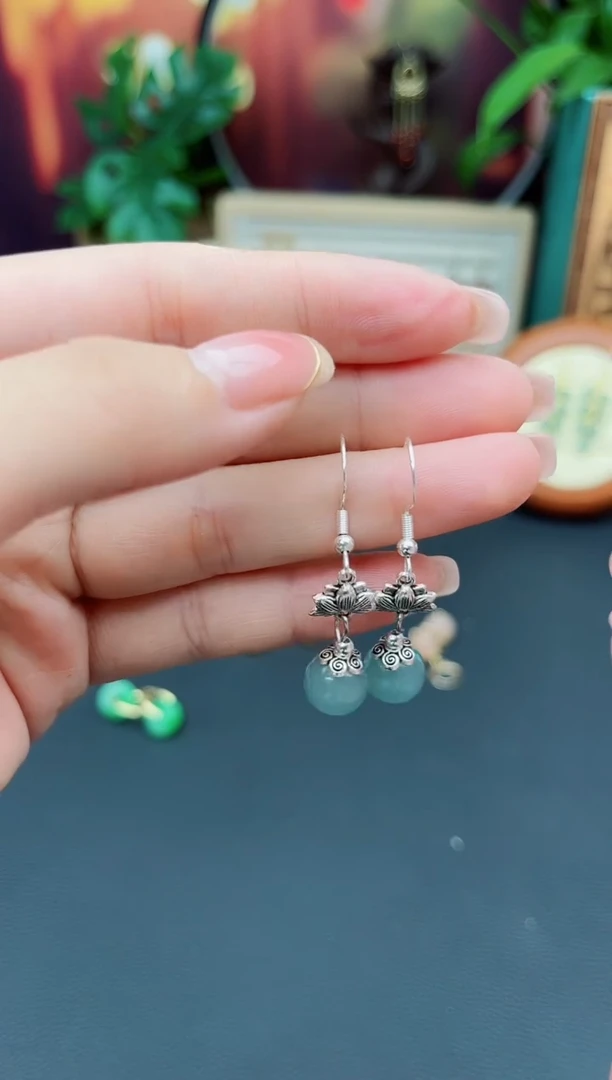 石英质玉（天山翠）银S925镶嵌耳饰237