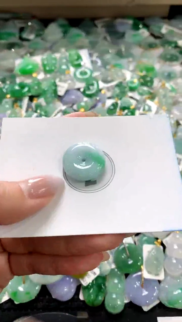 颈饰未镶嵌翡翠1111111111111111