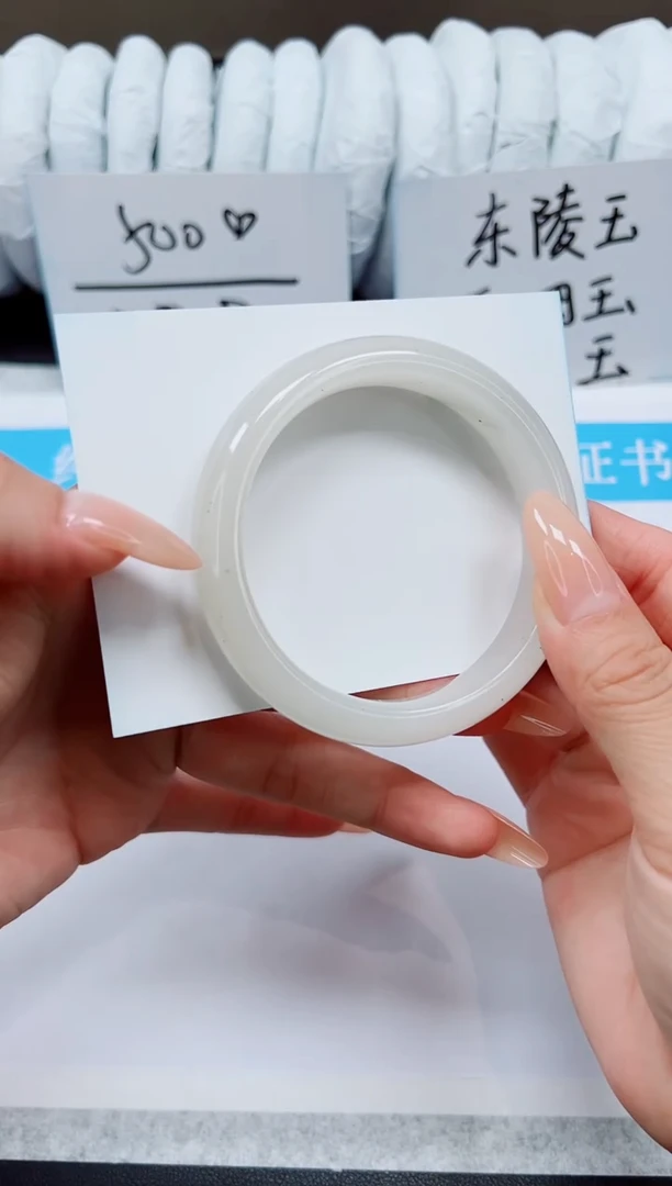 未镶嵌手镯石英质玉A70-54/55