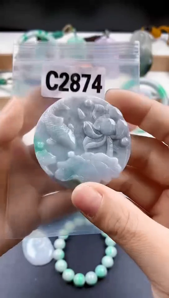 颈饰未镶嵌翡翠天然翡翠吊坠挂件