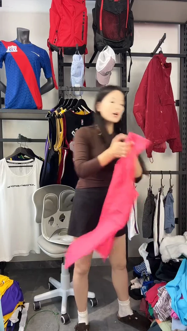 351编码 瑕疵款直播间过款为准 尺码3