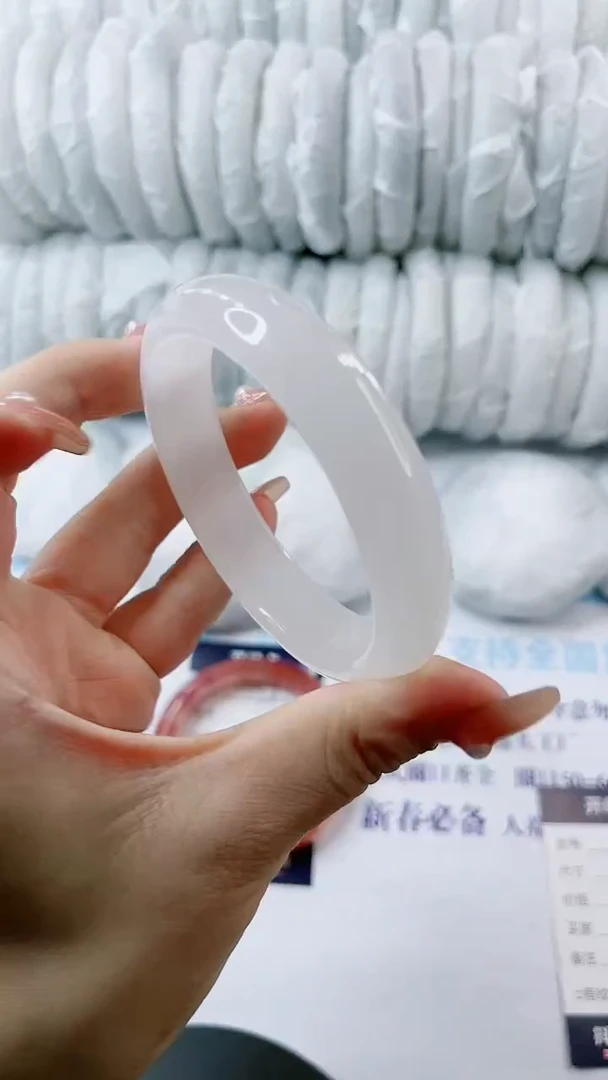 【闪购商品】石英质玉手镯未镶嵌0917640899-多样性发货