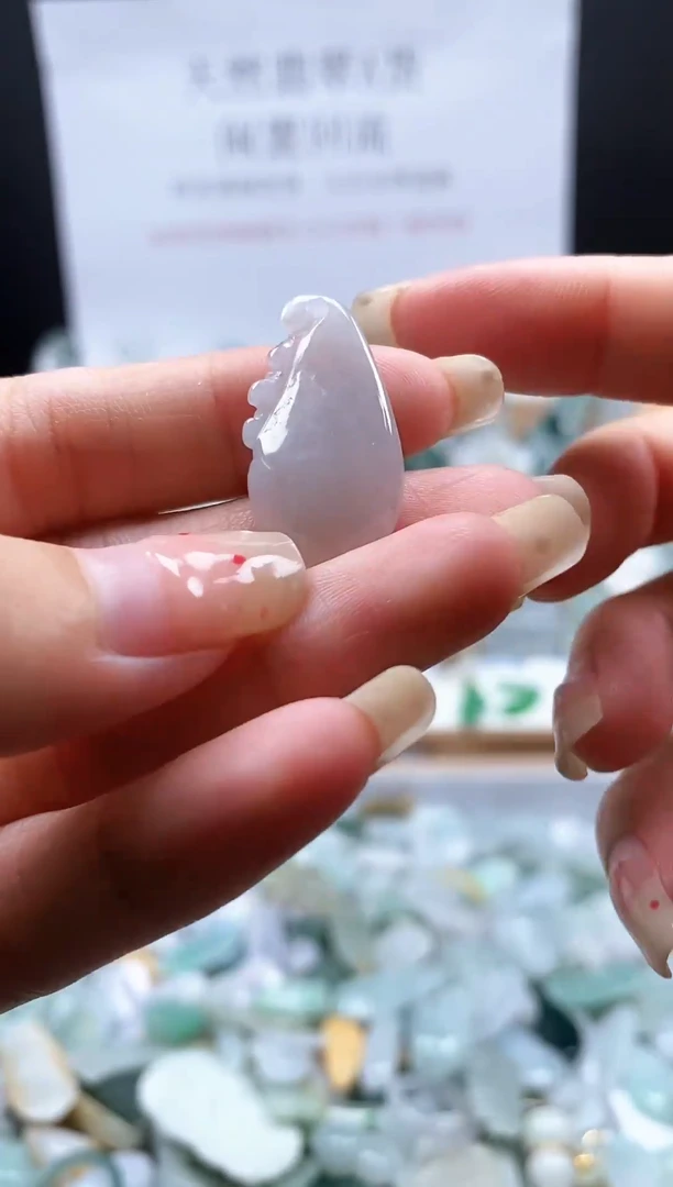 翡翠未镶嵌吊坠(不含链)16福瓜吊坠