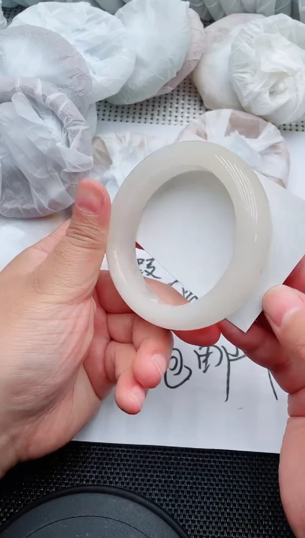未镶嵌手镯石英质玉157-55-56