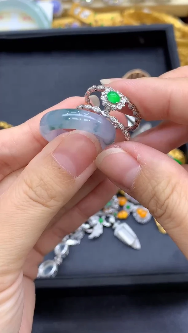 18K金镶嵌戒指翡翠769-中国好珍宝