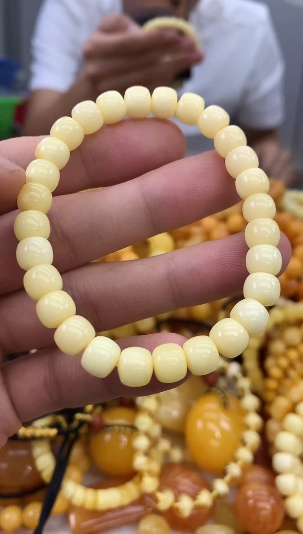 裸石蜜蜡未镶嵌手串