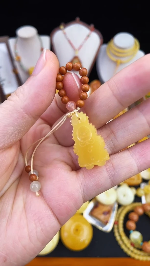 琥珀未镶嵌珠宝奇石柒月