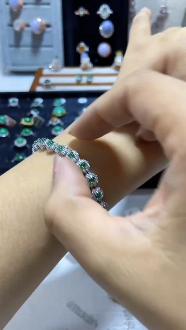 【闪购商品】翡翠戒指银S925镶嵌缅甸天然A翡翠手链