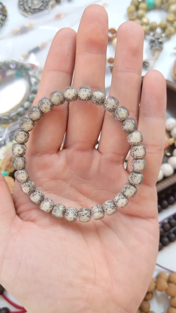 手串星月菩提黄金瞳8*7mm