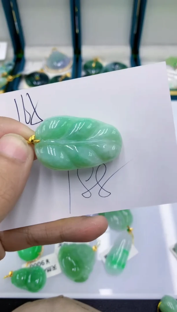 颈饰未镶嵌翡翠11111111111