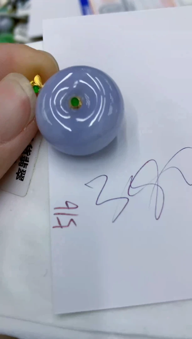 颈饰18K金镶嵌翡翠111111111111