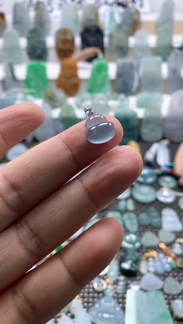 翡翠18K金镶嵌吊坠(不含链)1