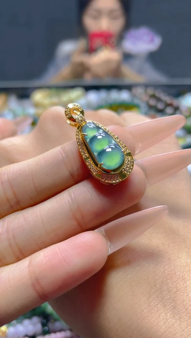 颈饰未镶嵌翡翠/N/翡翠A货，一件也是批发价