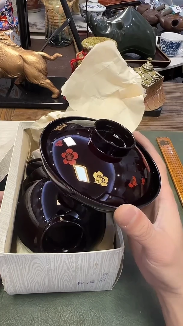 394··树脂5套盖碗