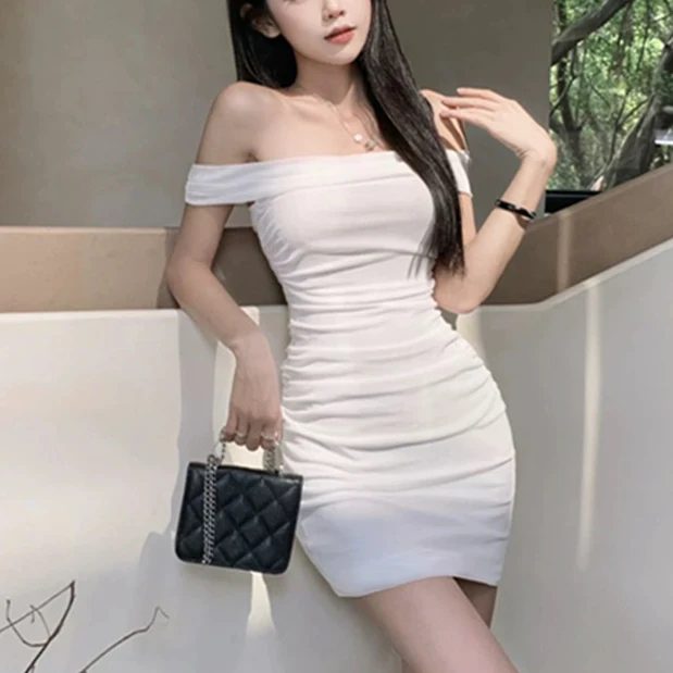 夏季连衣裙女款爆款2025新款显瘦白色一字肩短袖包臀裙洋气裙子女