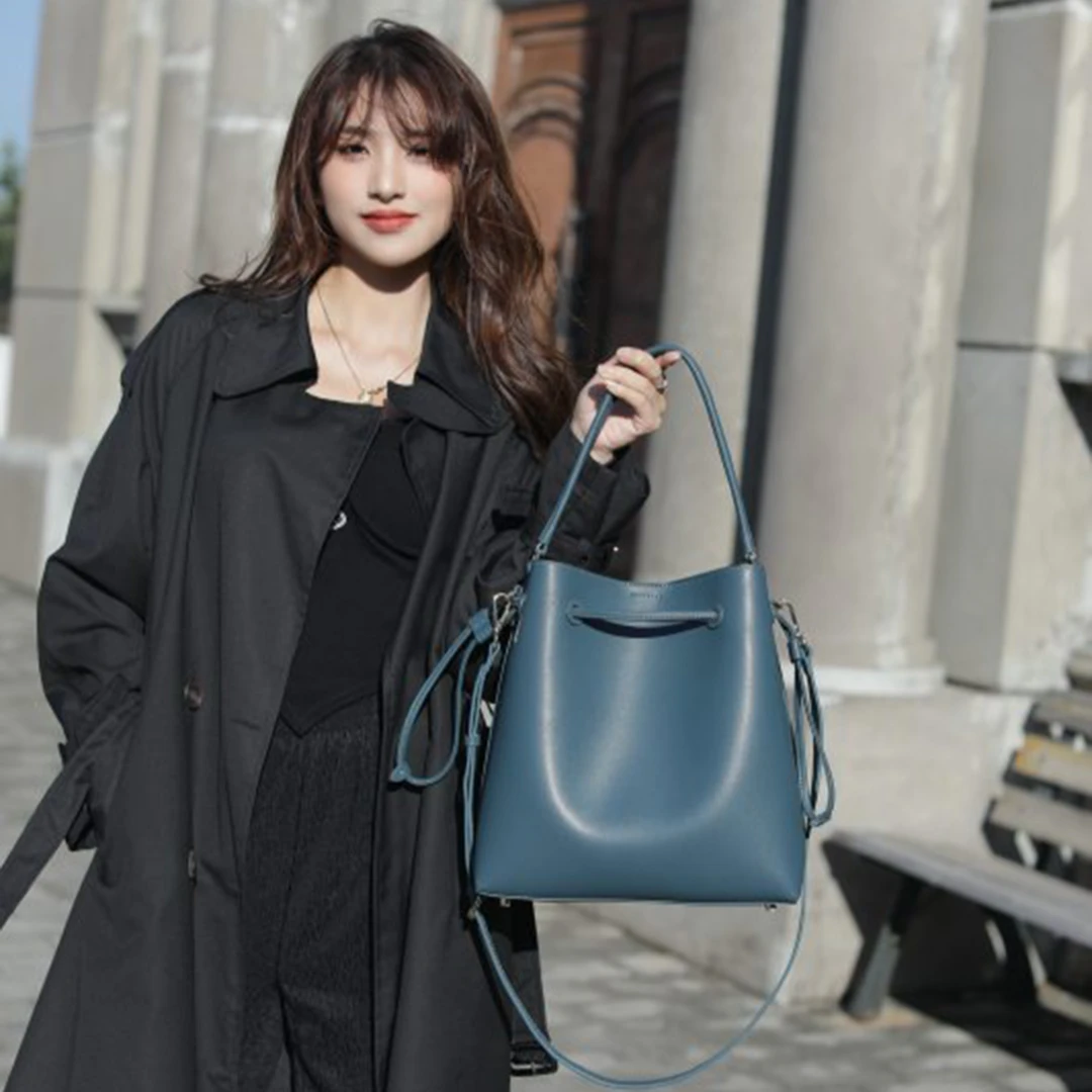 【RAIN.CUN】J-8217-海蓝气质时尚百搭简约斜跨轻奢女包