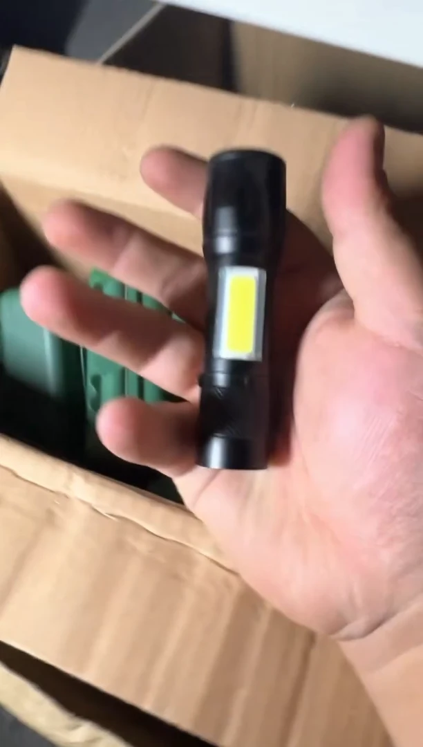 铝合金迷你手电同