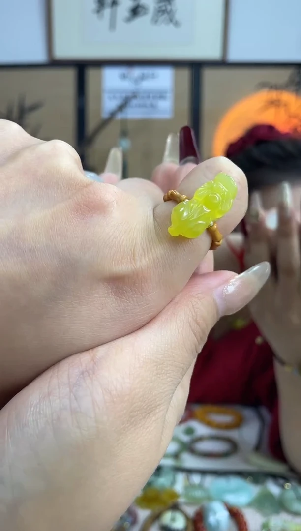 【闪购商品】岫玉戒指未镶嵌多样性发货其中发一