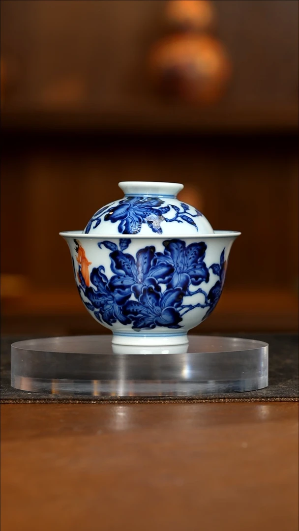 立明堂青花矾红彩折枝杜鹃小婵娟圆融盖碗