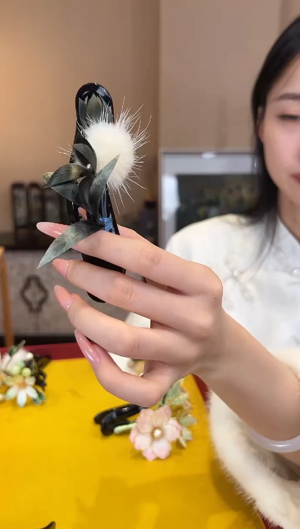 刺绣非遗绒花（发饰）