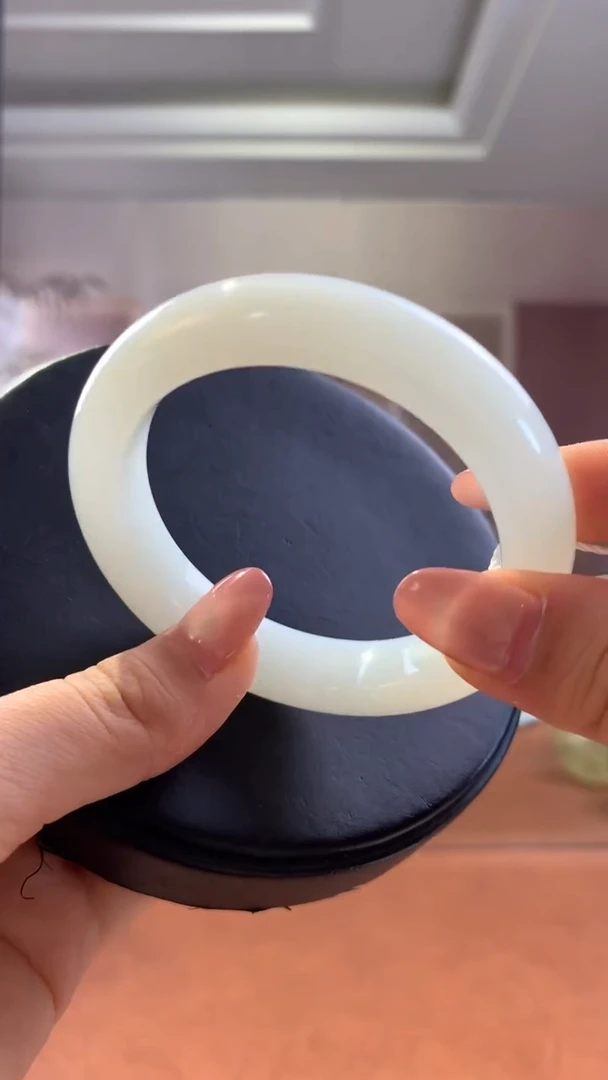 未镶嵌和田玉把件高品白玉手镯56圈