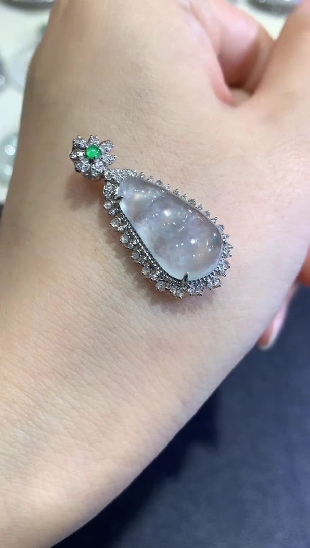 【闪购商品】翡翠颈饰18K金镶嵌B102   多样性 一件发货