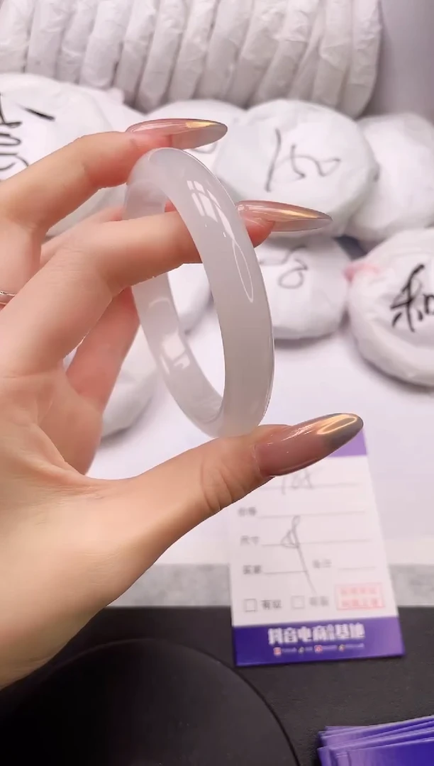 【闪购商品】石英质玉手镯未镶嵌19L185-59