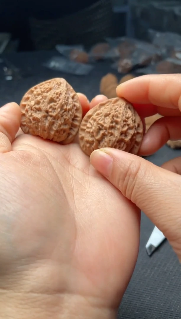 把件文玩核桃w212  金牛 38尺